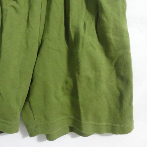 PUMA | large | Green Shorts With Pockets | Stretchy Waistband | Embroidered Logo - Picture 7 of 15